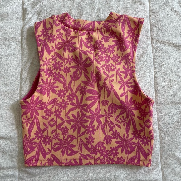 Zara Floral Crop Top - Picture 3 of 3
